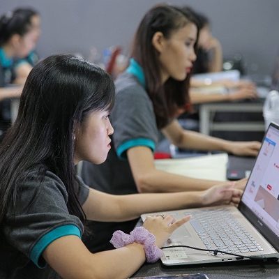 lớp học viết content facebook