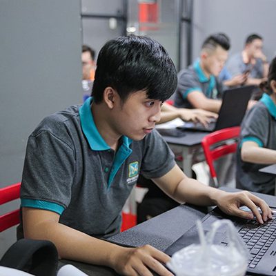 buổi học cài đặt code theo dõi